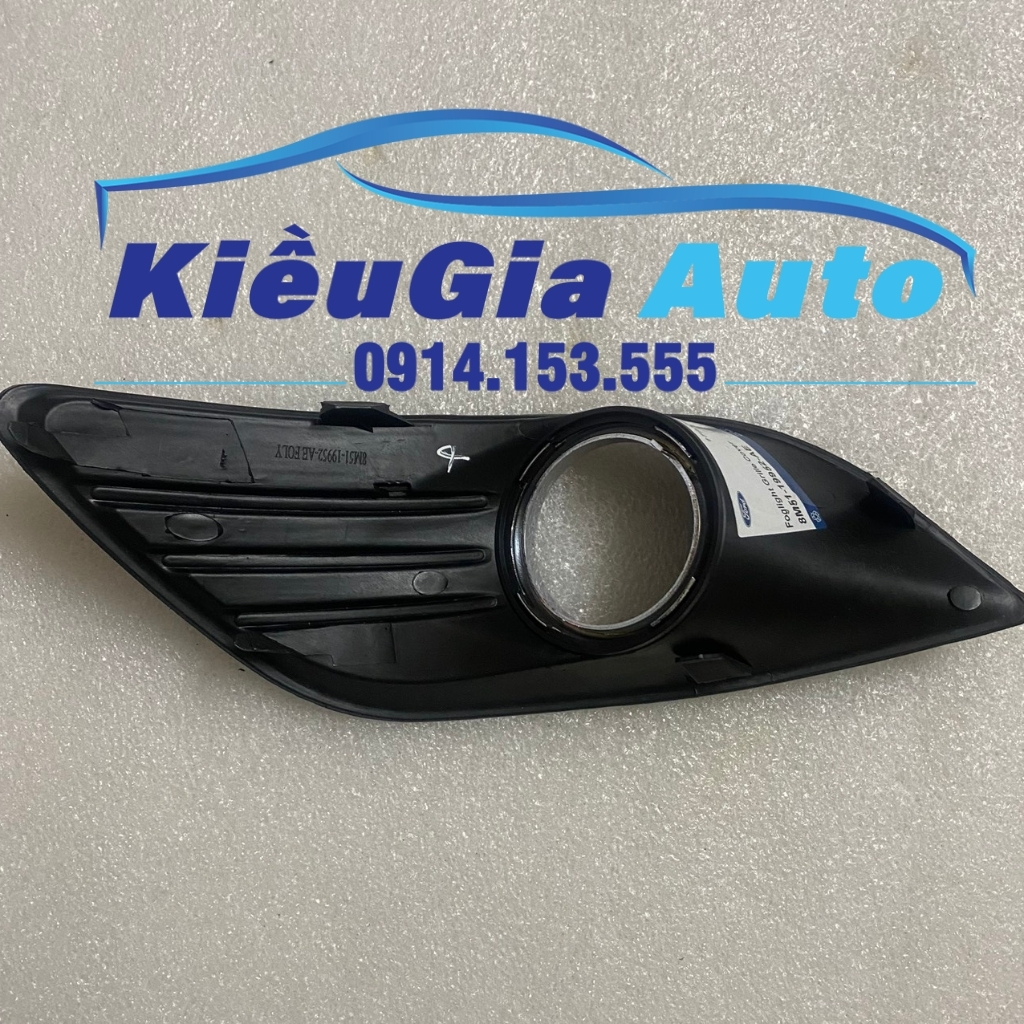 Ốp đèn (mí đèn) gầm Ford Focus 2009-2011
