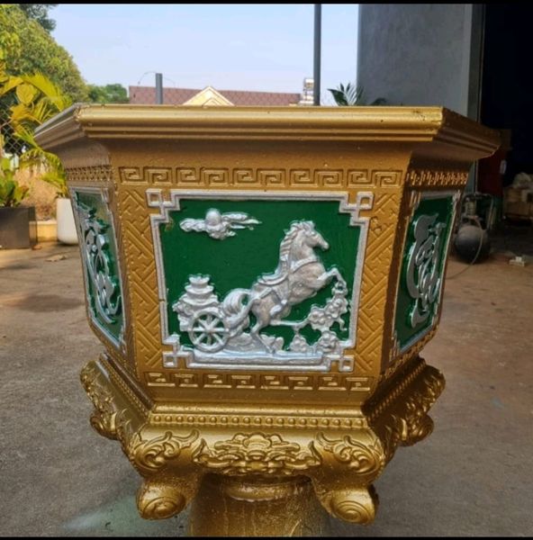 Khuôn chậu lục giác 48 chân liền đổ đáy