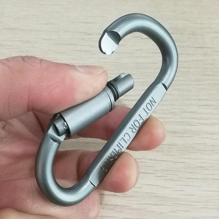 2 pieces. Sturdy large aluminium keyfobs keychain with latch useful lock for motorcycle storage, hiking backpack, picnic. Th133 a lot