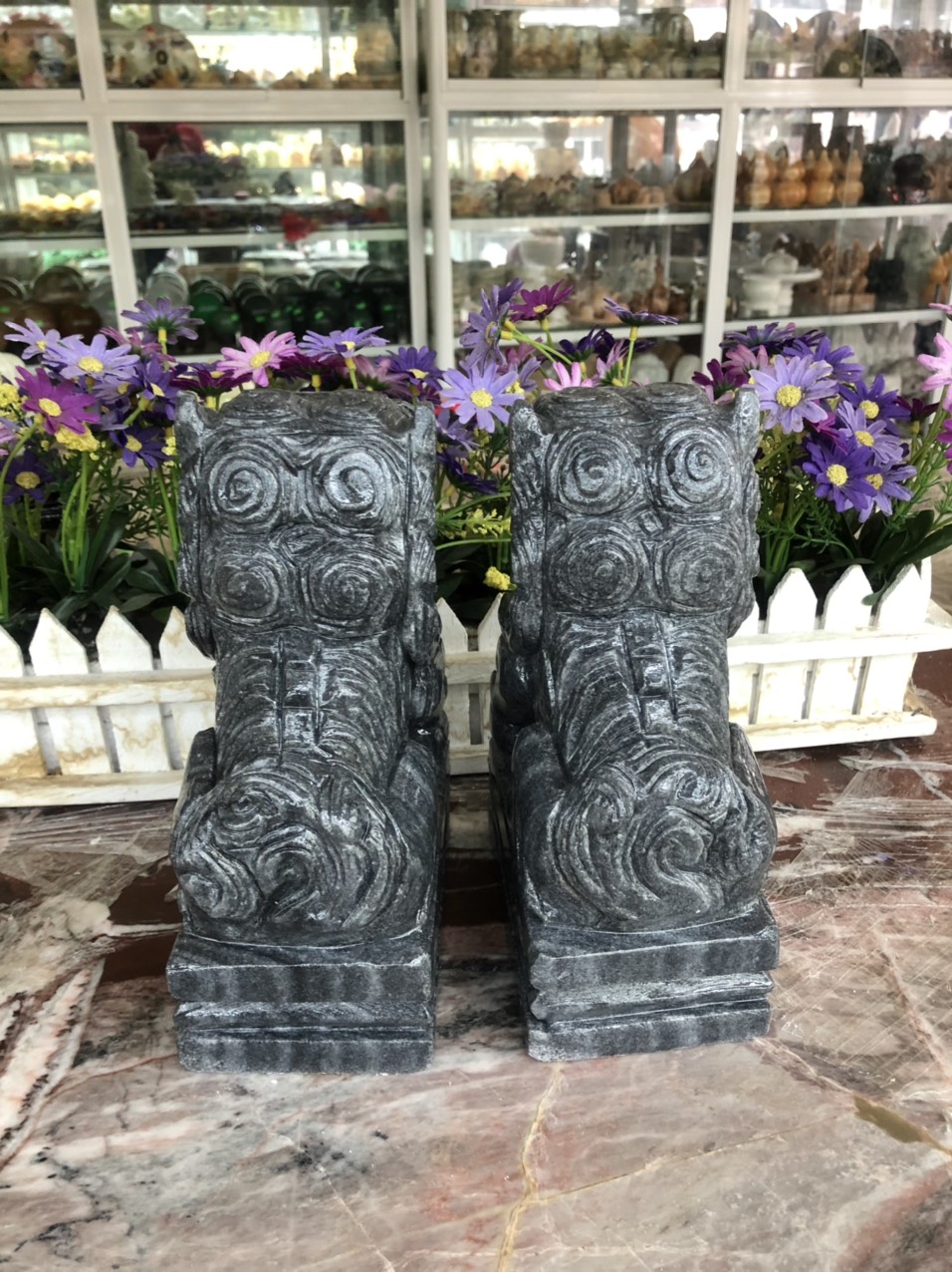Cặp tượng Kỳ Lân phong thủy đá cẩm thạch vân đen - Cao 20 cm
