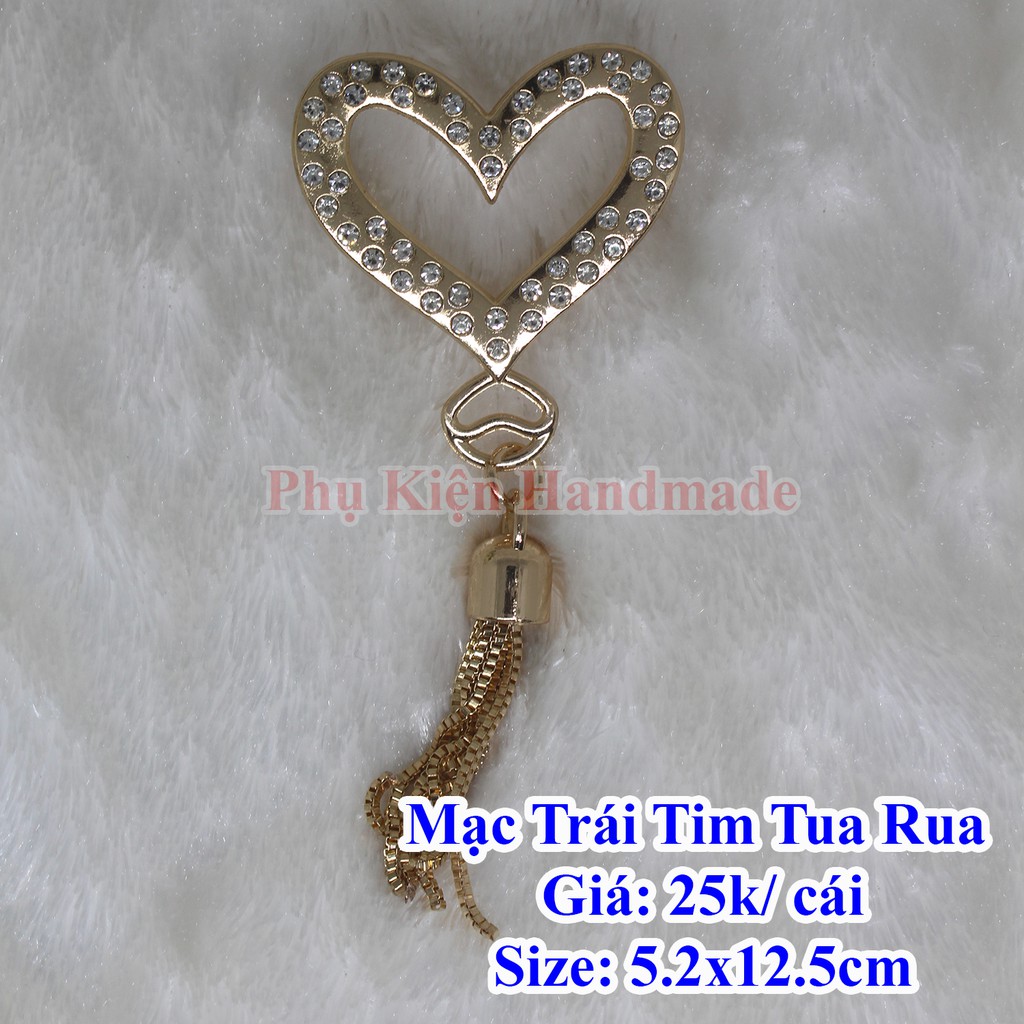 Mạc trái tim tua rua 25k/cái  làm túi xách