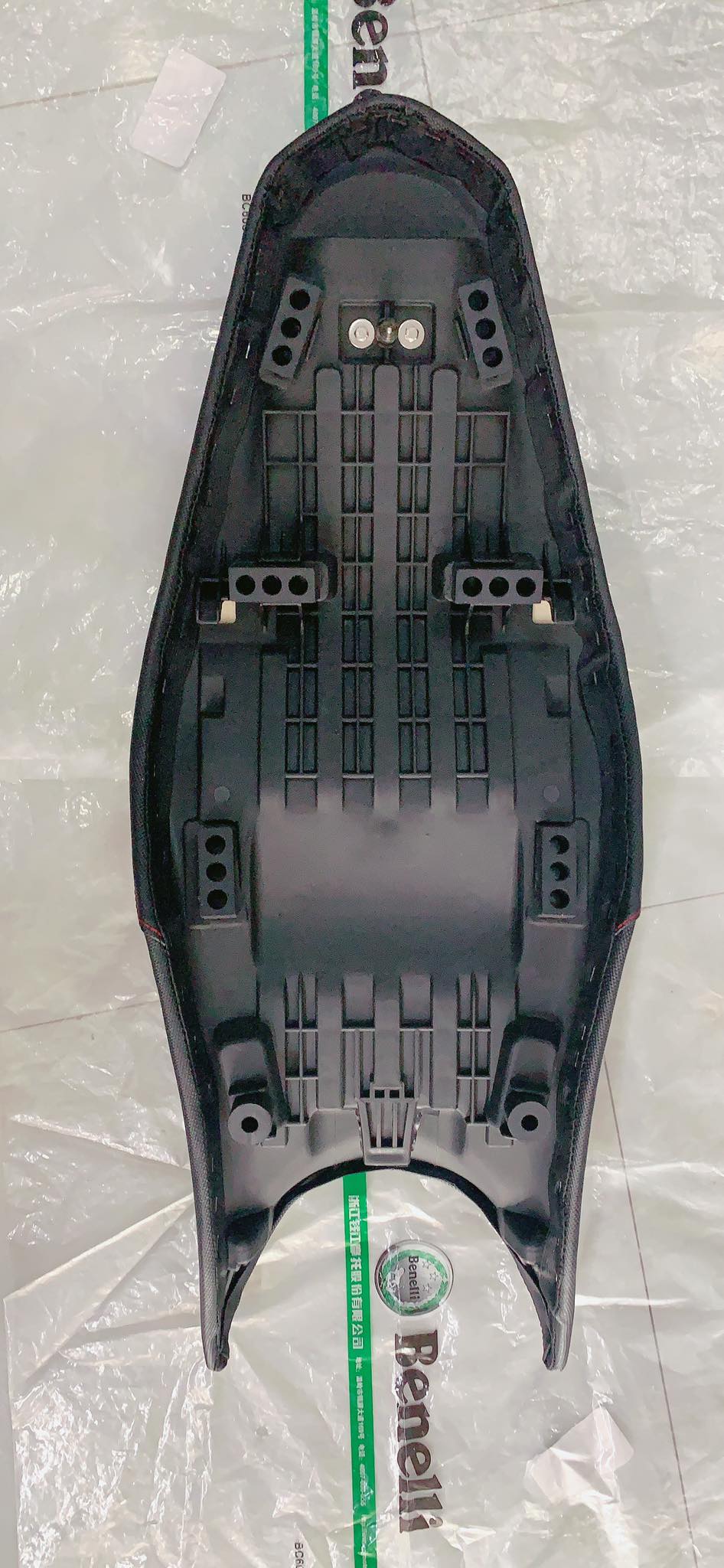 Yên xe BN302 chính hãng Benelli