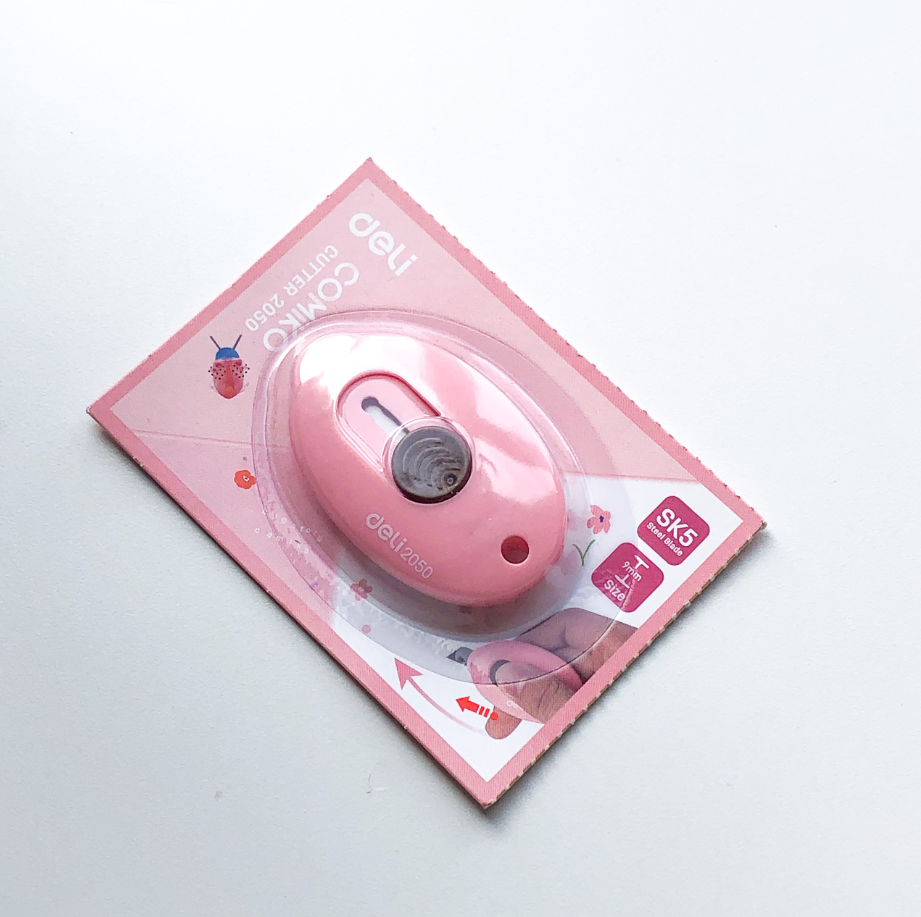 Dao Rọc Giấy Mini Dễ Thương Nhỏ Gọn Deli - E2050 - Hidari