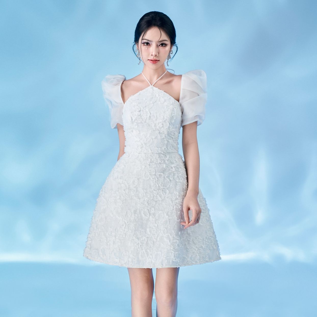 Voucher siêu sale 15% olv - đầm laia white dress
