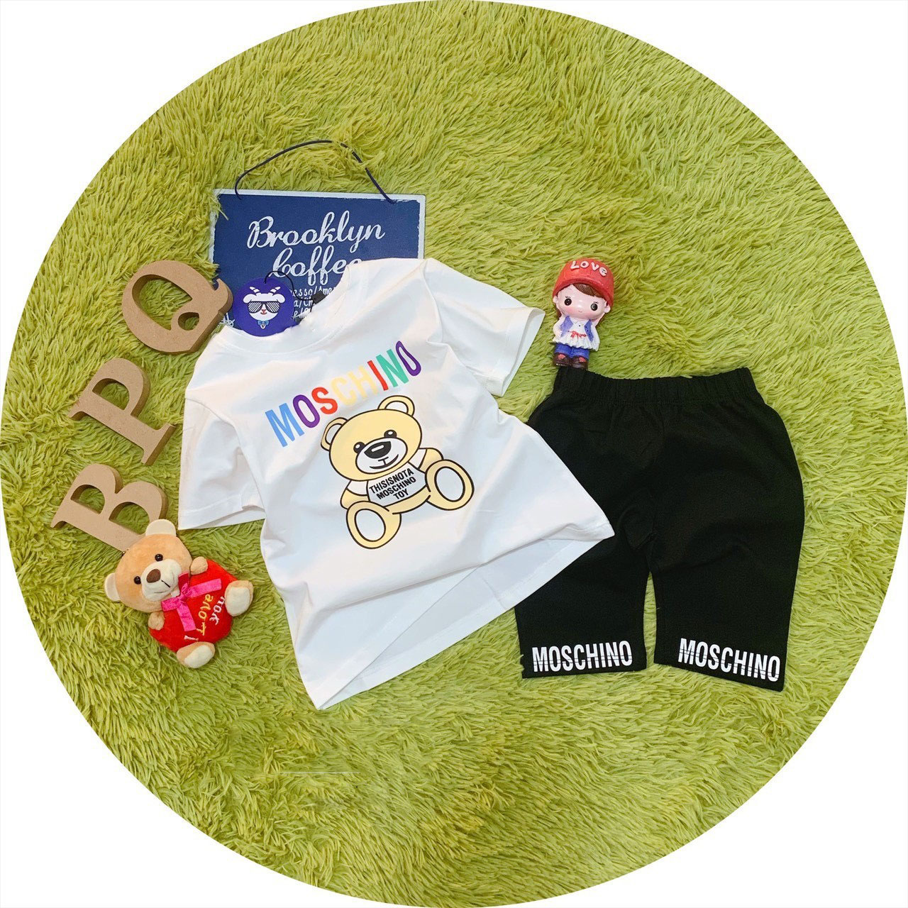 Bộ bé gái tay ngắn quần lửng siêu cute hình gâu moschino cho bé 6-24kg.-bg15.