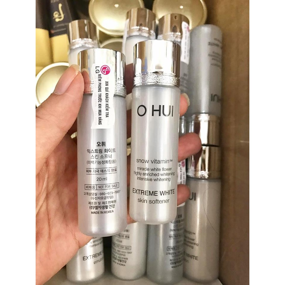 [HCM]Nước hoa hồng trắng da Ohui Extreme White Skin Softener mini 20ml