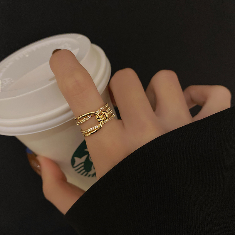 (xả kho - nghỉ bán) Nhẫn nữ thiết kế độc đáo hình nút thắt dây