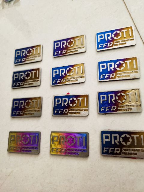 Tem titan chữ PROTI