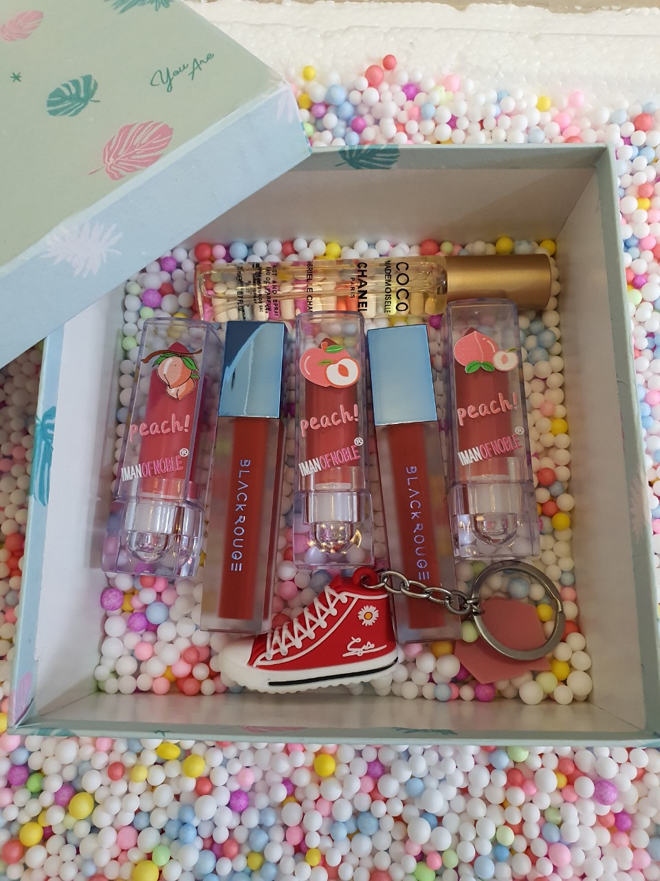 SET QUÀ KỈ NIỆM CHO CÁC BẠN GÁI