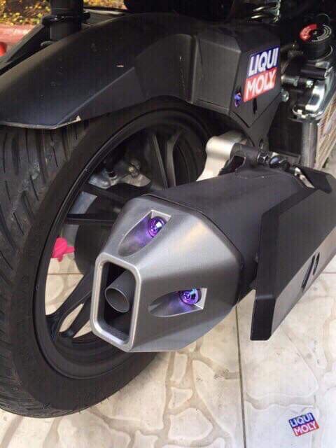 Ốc gr5 3 con chụp đít pô. Ốp pô Vario