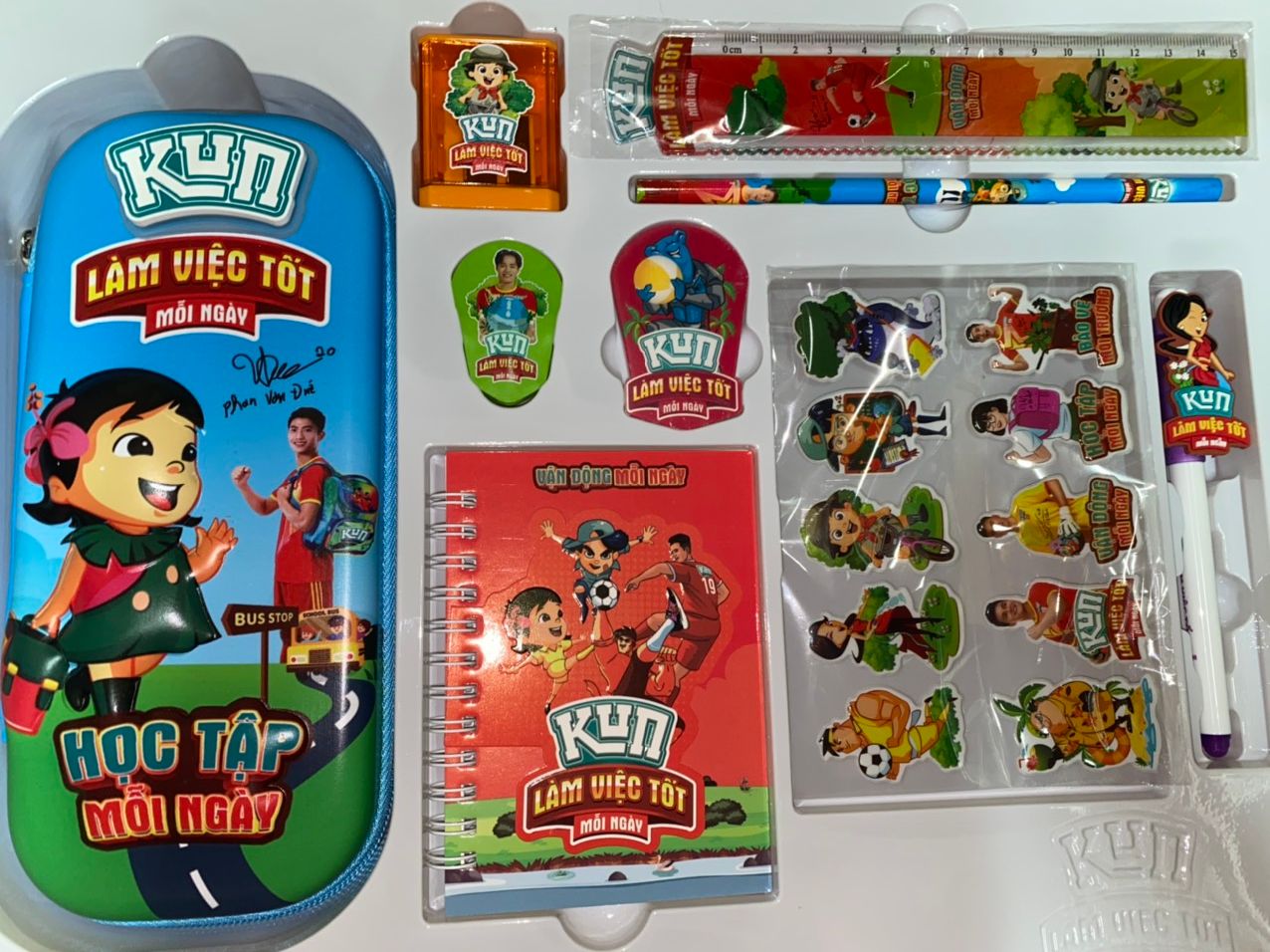 Bộ đồ dùng học tập Kun - Bộ đồ dùng Kun set 9 món cao cấp