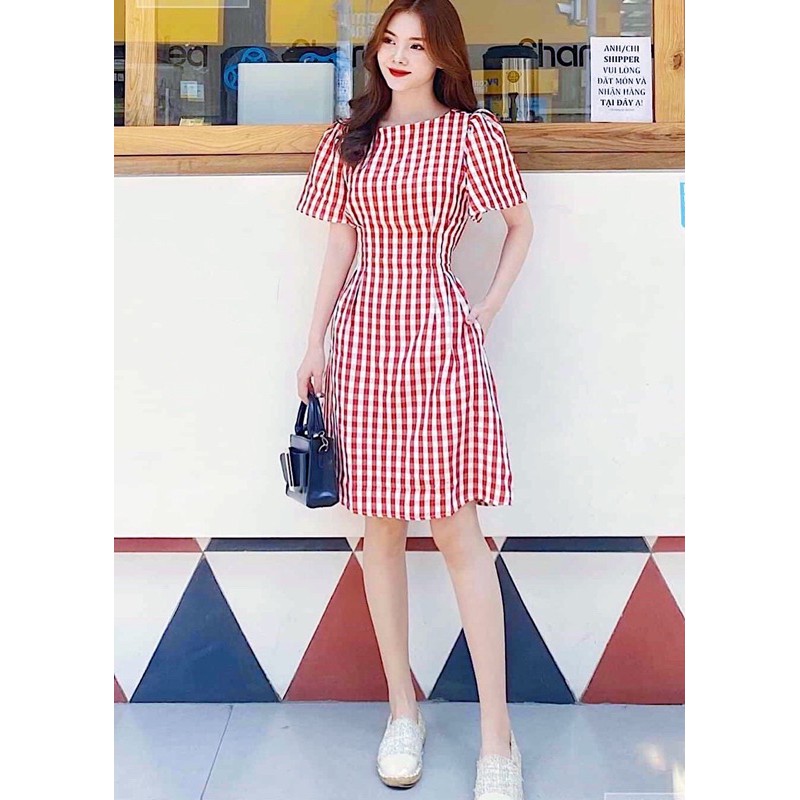 Đầm caro đỏ to cột nơ sau