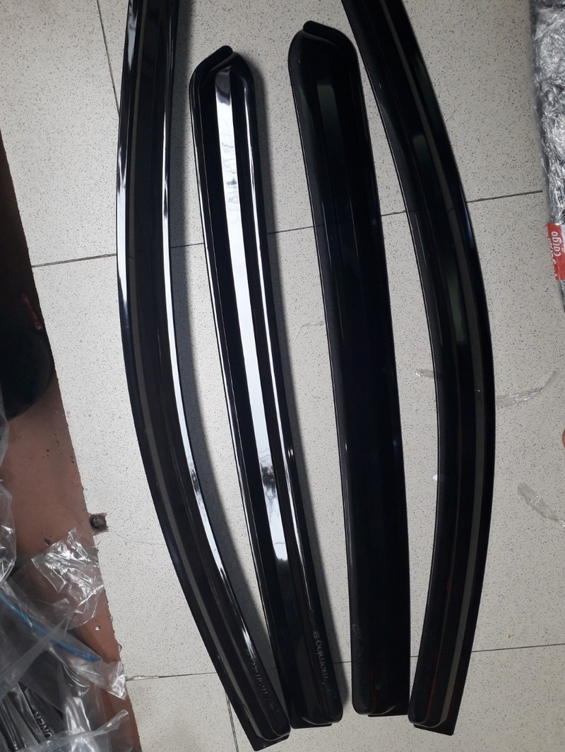Bộ Vè che mưa xe Kia Morning 2008-2010.