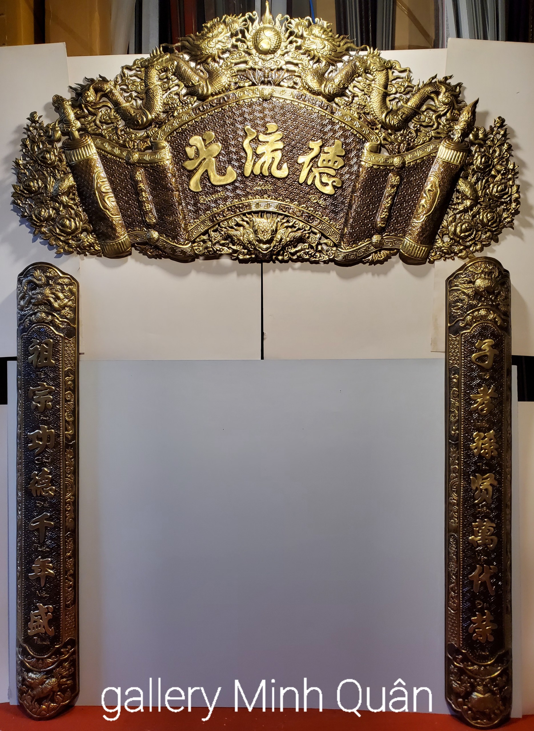 Bộ tranh thờ gia tiên " Cuốn thư câu đối Đức -Lưu -Quang " Đồng vàng giả cổ