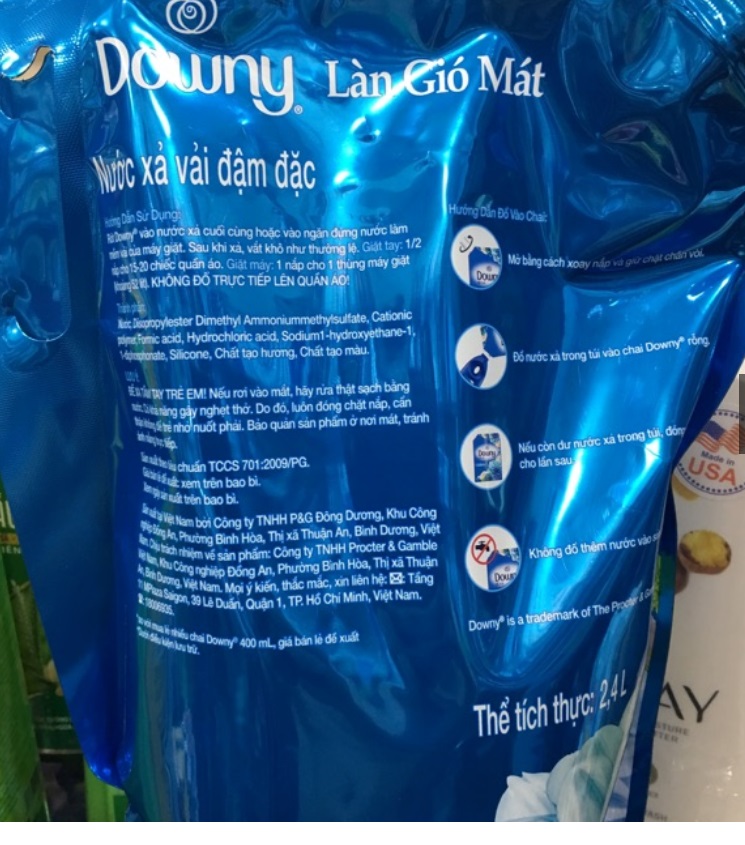 Nước xả vải đậm đặc Downy làn gió mát túi 2.3 lít