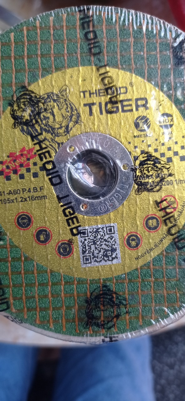 ( hộp 100 lưỡi ) Đá cắt sắt tiger 100mm ( hàng loại 1)