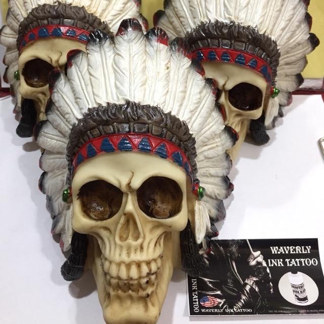 Đầu lâu thổ dân tranng trí phòng xăm