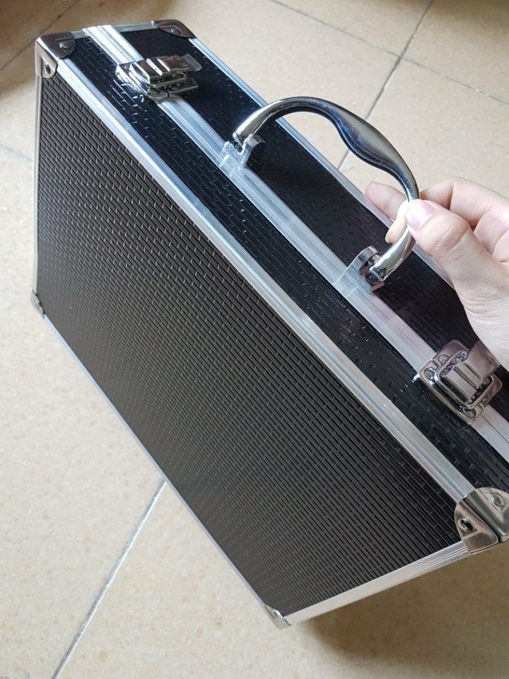 Bộ dụng cụ máy đánh bóng đèn pha xe ô tô
