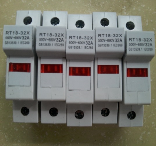 Đế Cầu Chì  RT18-32X + Cầu Chì