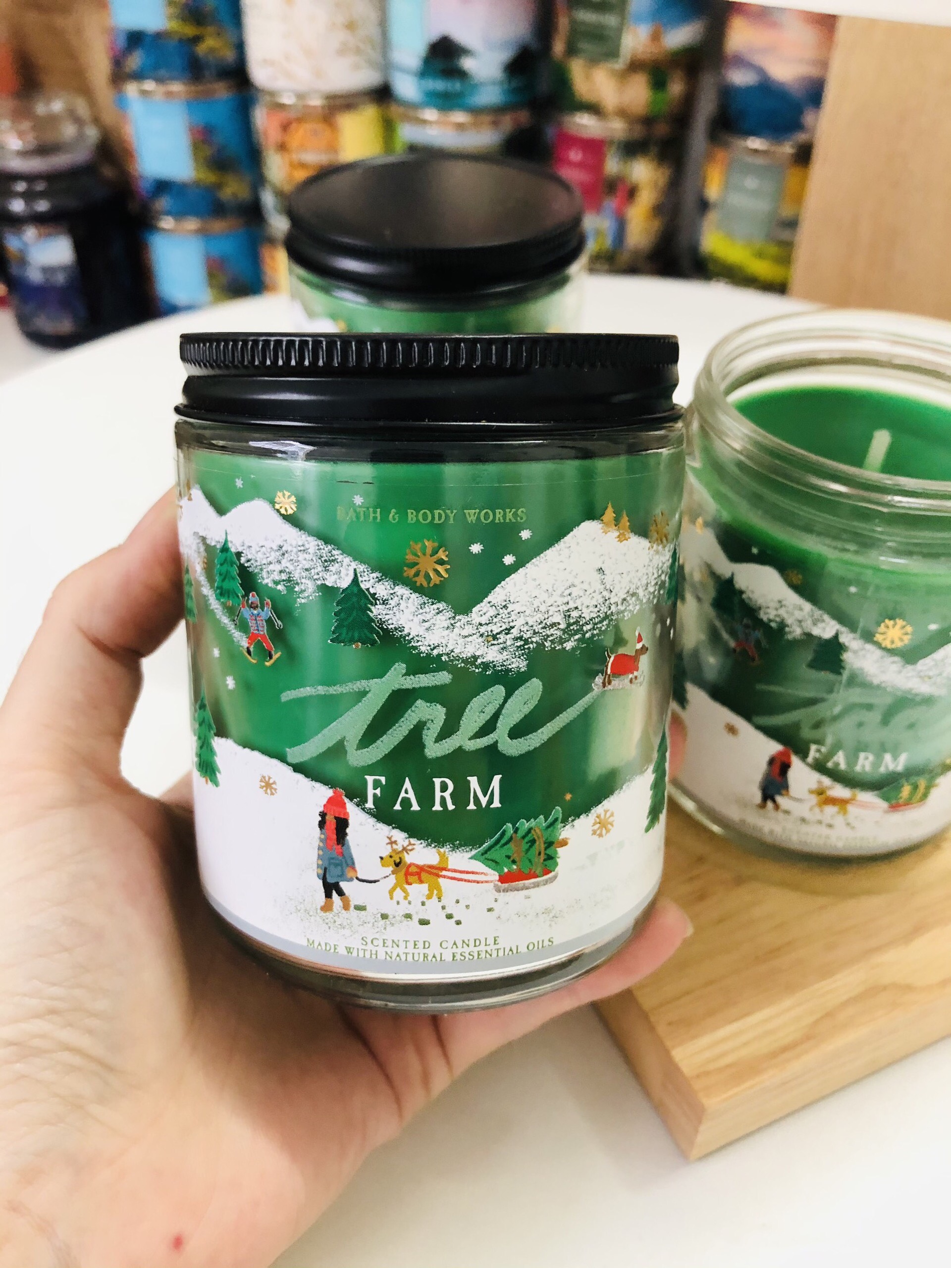 < BBW USA >  Nến thơm Bath & Body Works TREE FARM 1bấc 198g