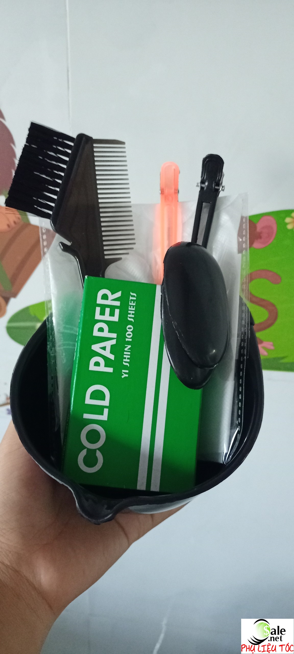 [HCM]Combo chén, lược, bao tay, giấy uốn lạnh, kẹp vịt, chụp tai