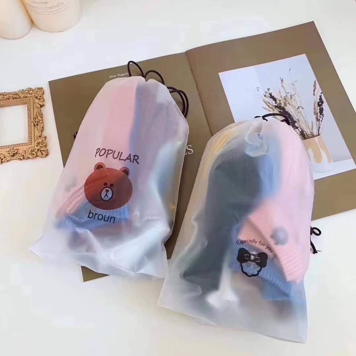 Sét 10 đôi tất gấu kèm túi
