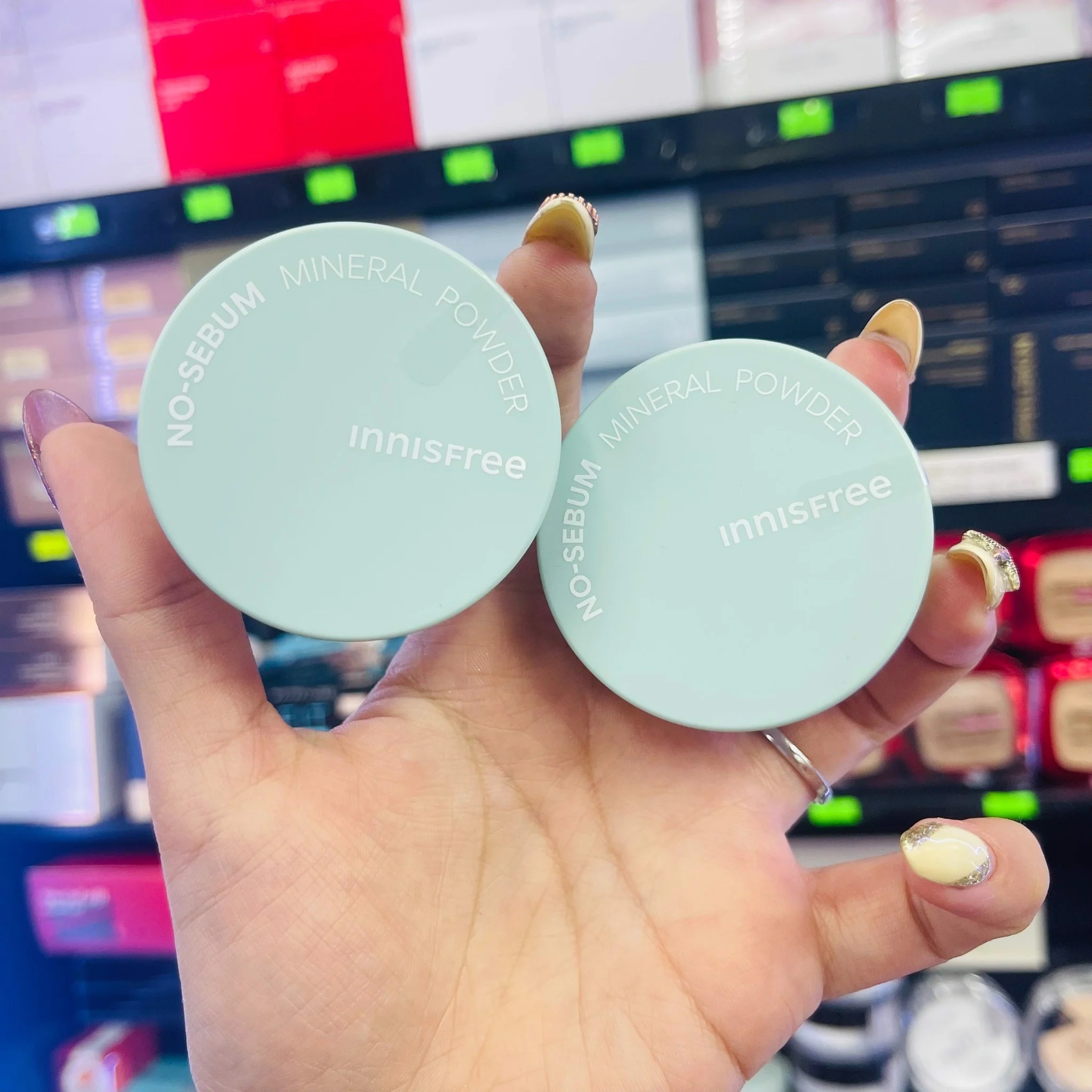 Phấn phủ bột kiềm dầu Innisfree No Sebum Mineral Powder