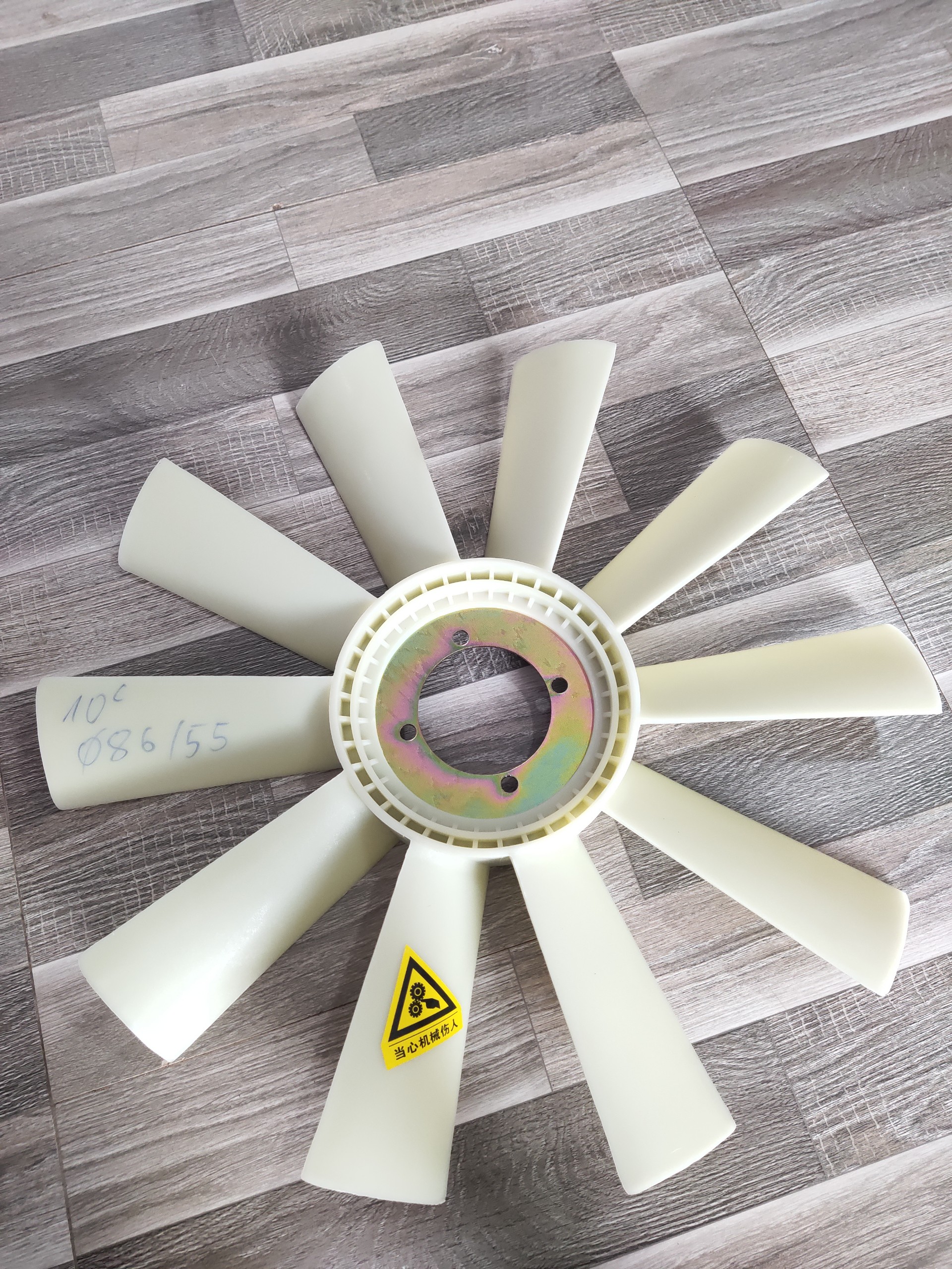 Sản phẩm gia đình làm: Cánh quạt ( 10 cánh - lỗ phi 86 - đường kính 55) 6110