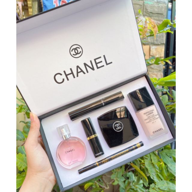 Set trang điểm 6 món