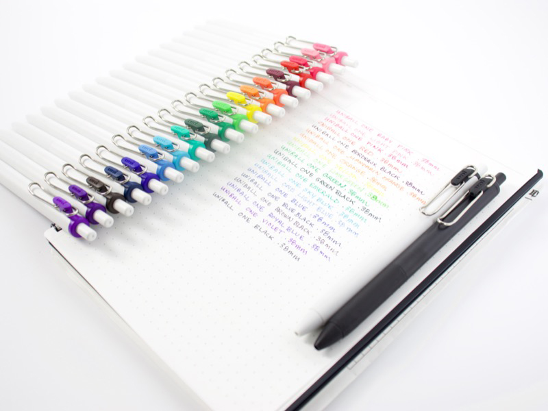 UMN-S UNI-BALL Gel Pen