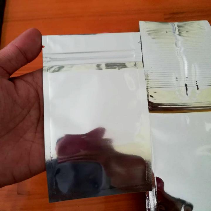 [HCM]Túi zip 1 mặt trong 1 mặt bạc đáy nằm