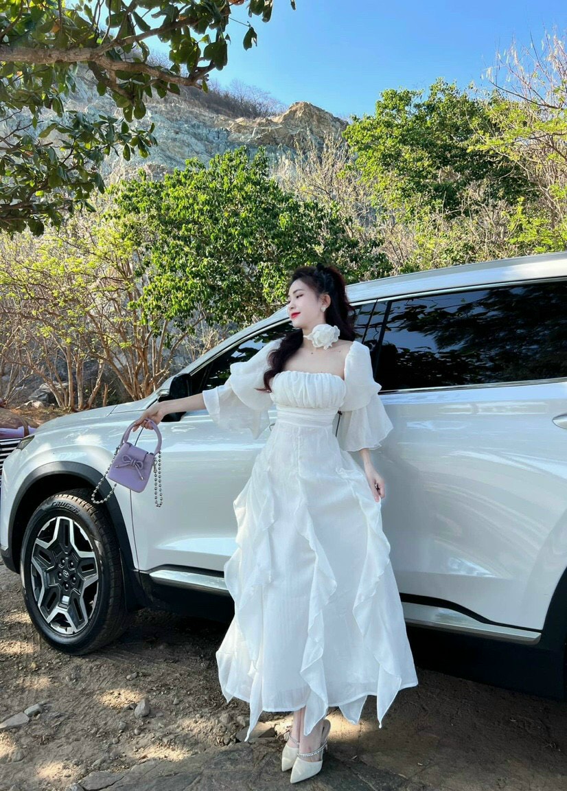 Đầm siêu HOT đi chơi dáng dài tà tua cổ vuông phối voan bèo có chocker tôn dáng Đầm hottrend dáng dài cổ vuông phối tay dài bèo tà tua xinh xắn Đầm nữ phối bèo dài tay tà tua phong cách trẻ trung MTB