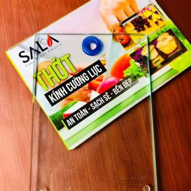 Thớt kính cường lực Sala Siêu sạch