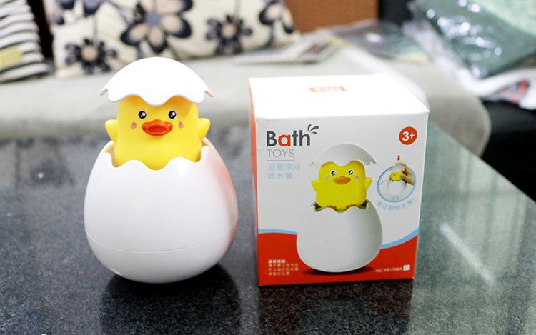Trứng vịt tự nở khi tắm cho bé yêu (giúp bé vui chơi khi tắm)