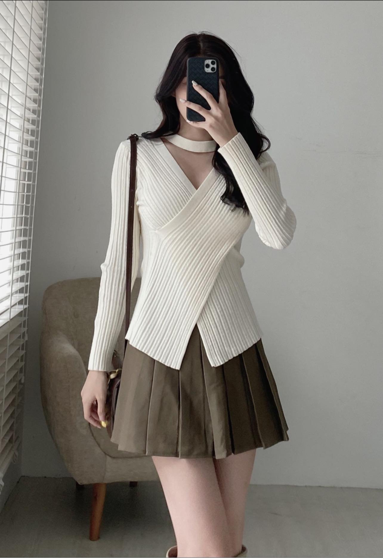 Áo len vạt chéo cổ choker mã Aolenvatcotim280