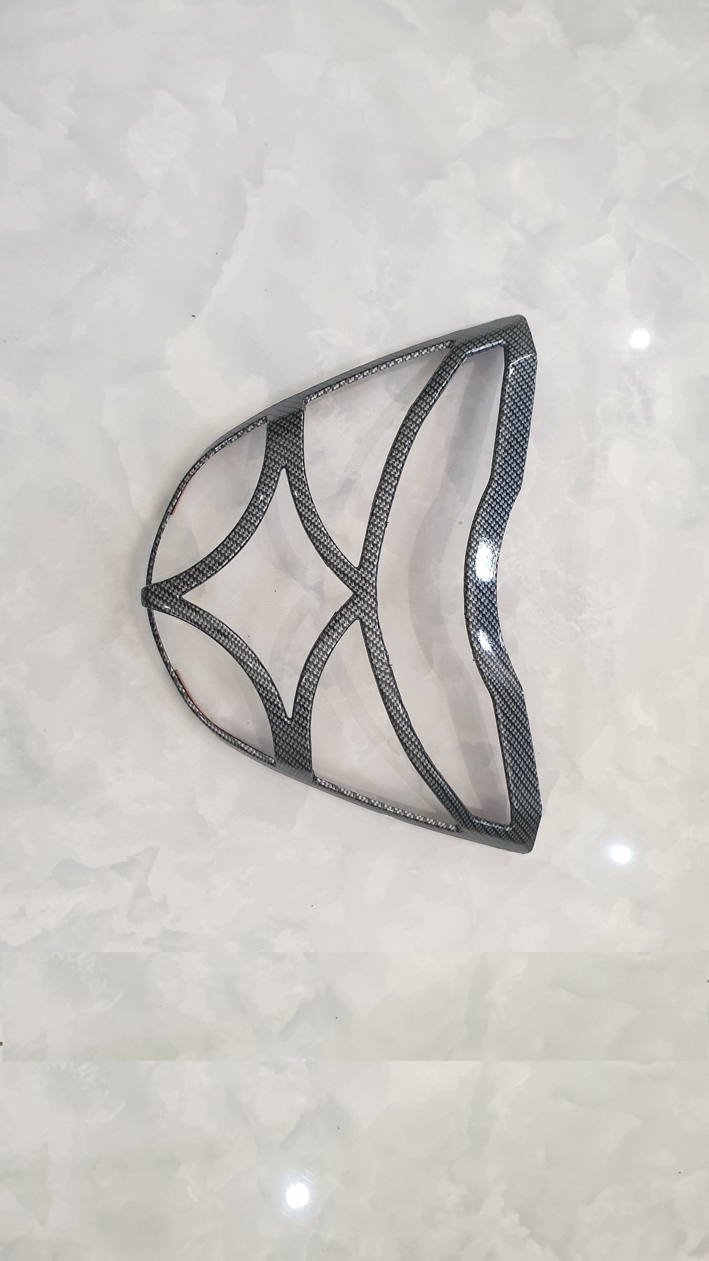 Ốp trang trí xe Janus 2022-2024 carbon Artistar