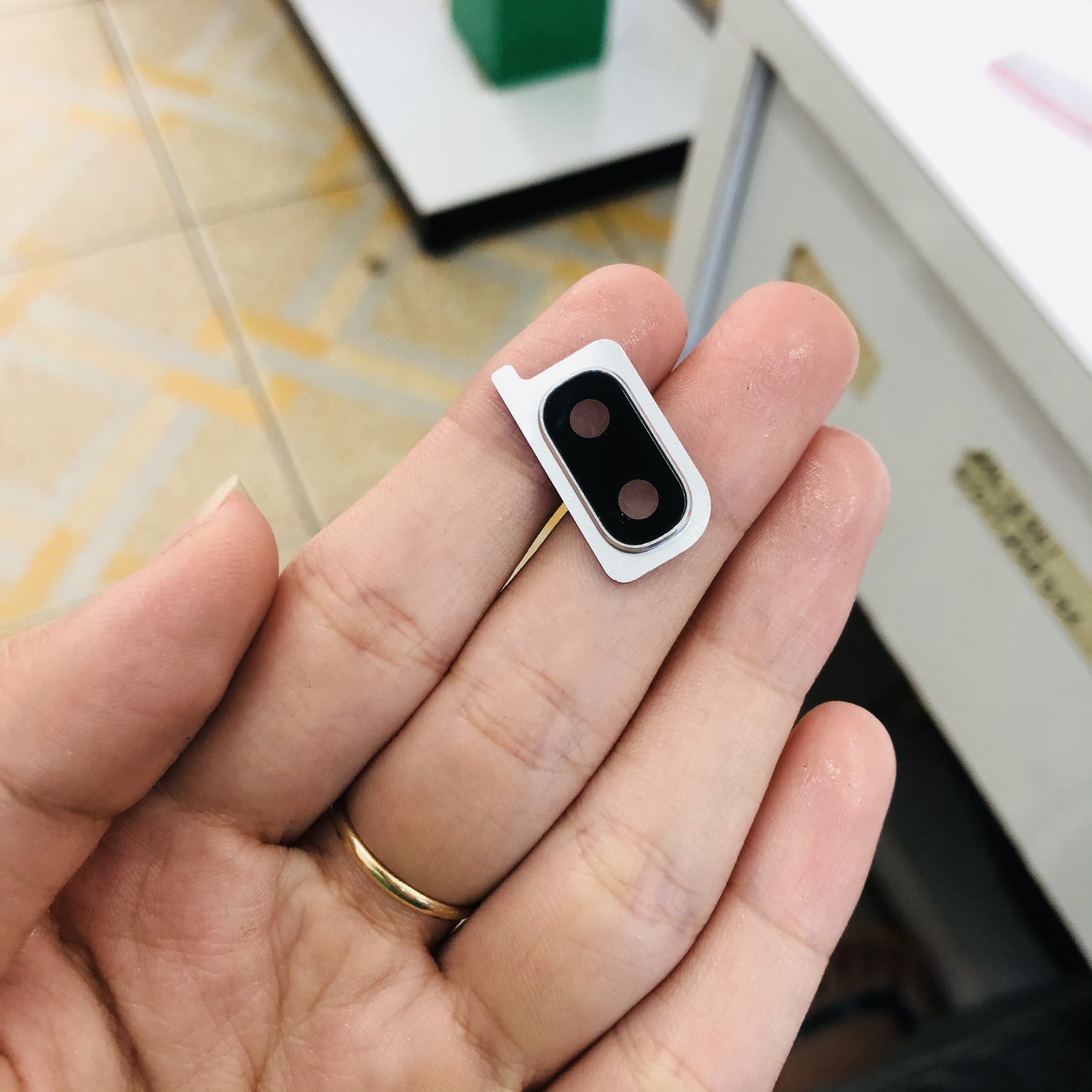 Kính camera samsung A20 chính hãng , bảo hành đổi trả