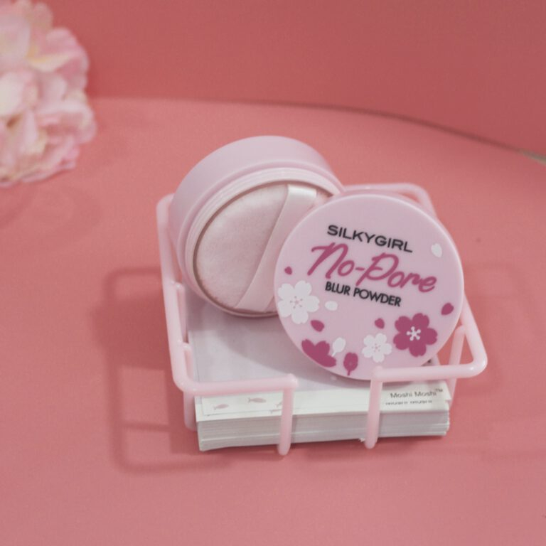 Phấn Phủ Bột SilkyGirl No Pore Blur Powder