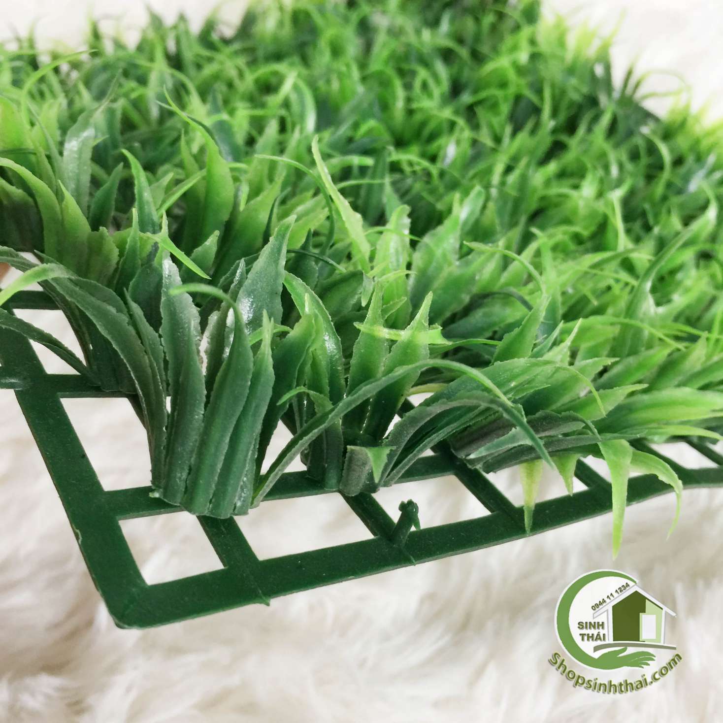 [HCM]Vỉ Cỏ Nhựa Mini 25cm x 25cm.