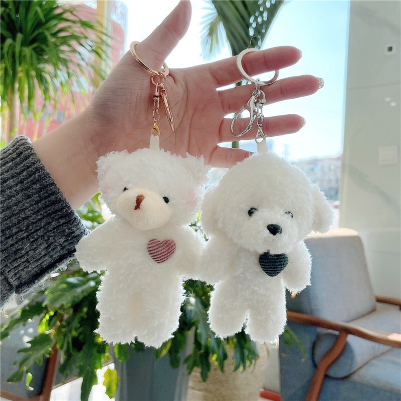 Móc khóa bé gấu lông xù màu trắng trái tim hồng xinh xắn - móc khóa gắn balo HALA0113