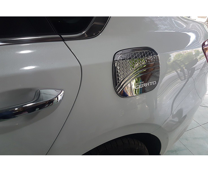 Ốp nắp bình xăng Kia Cerato 2019 mạ Crom