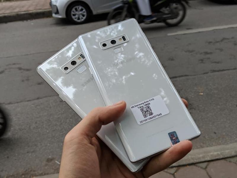 Điện Thoại Samsung Galaxy Note 9 Hàn Quốc 2Sim Chuẩn Zin 100% Với Ram6GB/Rom128GB.Tặng Sạc Cáp Nhanh Chính Hãng, Tai Nghe AKG Và Ốp Lưng.