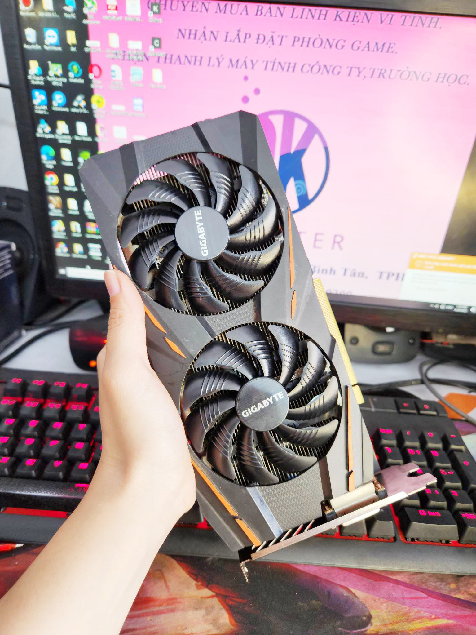 VGA Gigabyte Radeon RX 570 Gaming 8G MI (GV-RX570GAMING-8GD-MI)