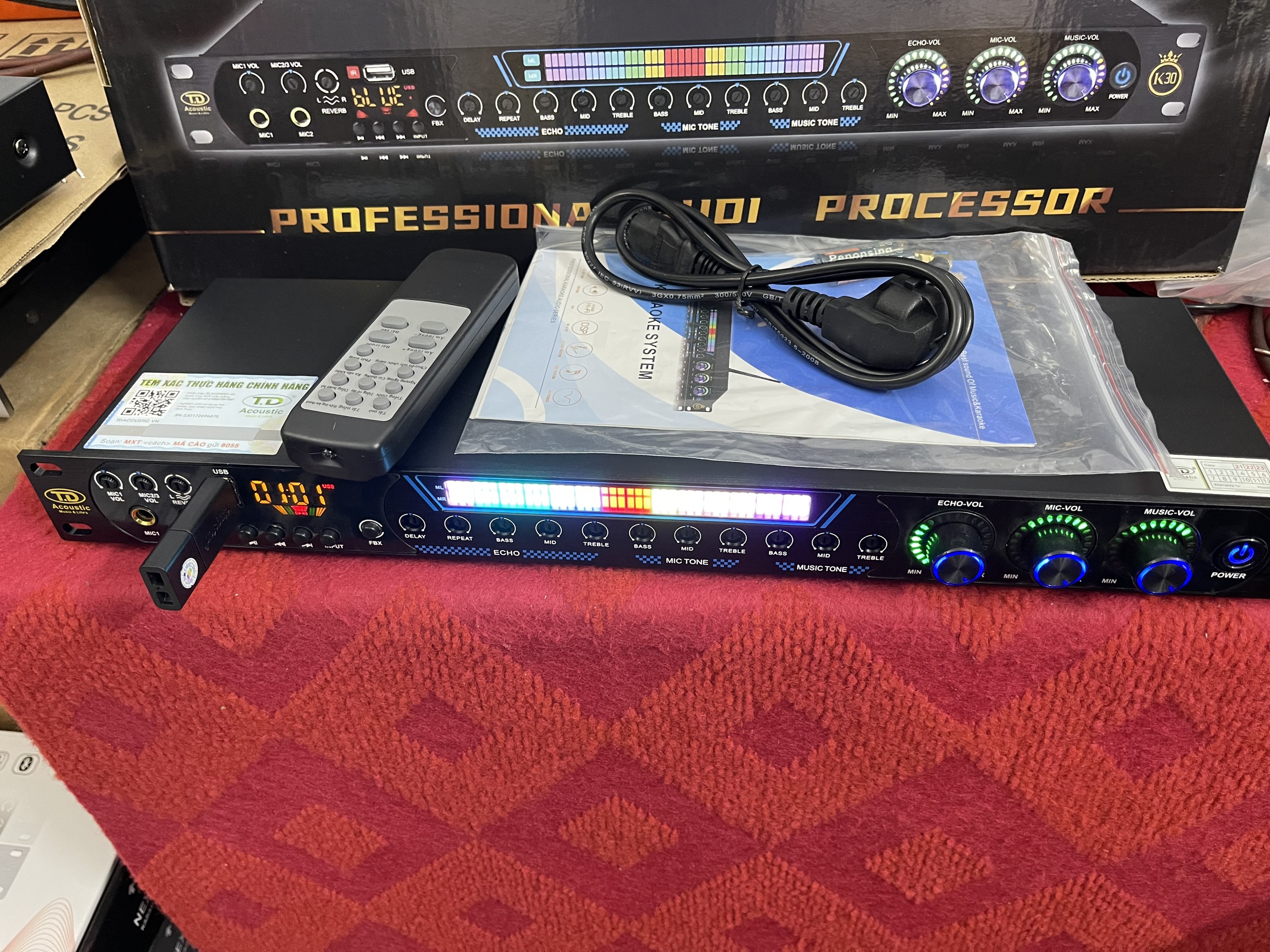 Vang Cơ Chống hú TD K30 Plus.
