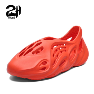 Giày nhựa nam, nữ, đi mưa, đi biển - Chất liệu nhựa xốp siêu nhẹ, không thấm nước thoáng khi Shoes 2H Q01 - Màu Đen Cam - Size 35-44 thumbnail