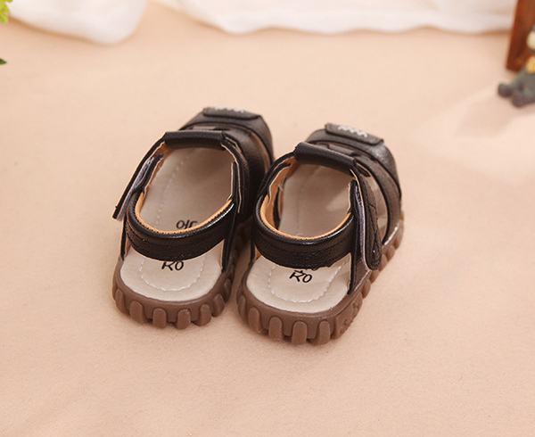 Giày sandal cho bé trai RS123 size 21 - 30 (Màu đen)
