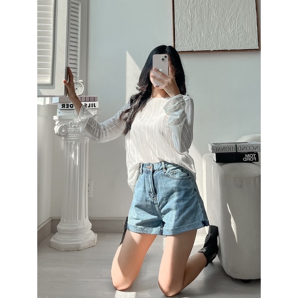 Áo cổ tròn basic tay loe dài - JA13