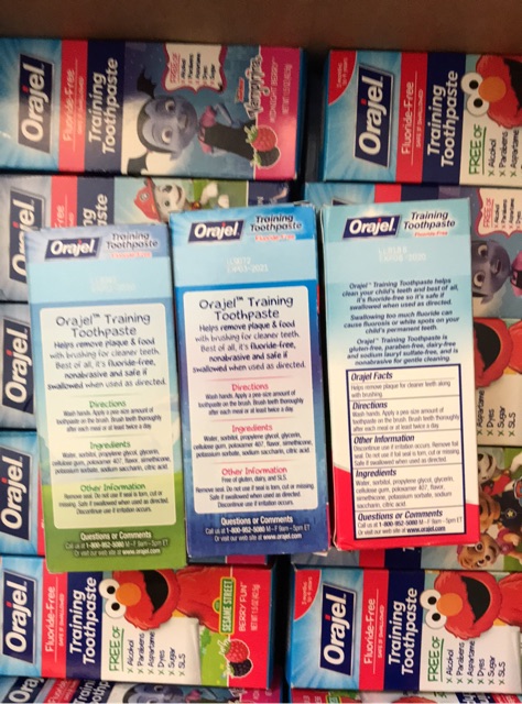 [HCM]Kem Đánh Răng Cho Trẻ Em Orajel Training Toothpaste 42.5g Mỹ