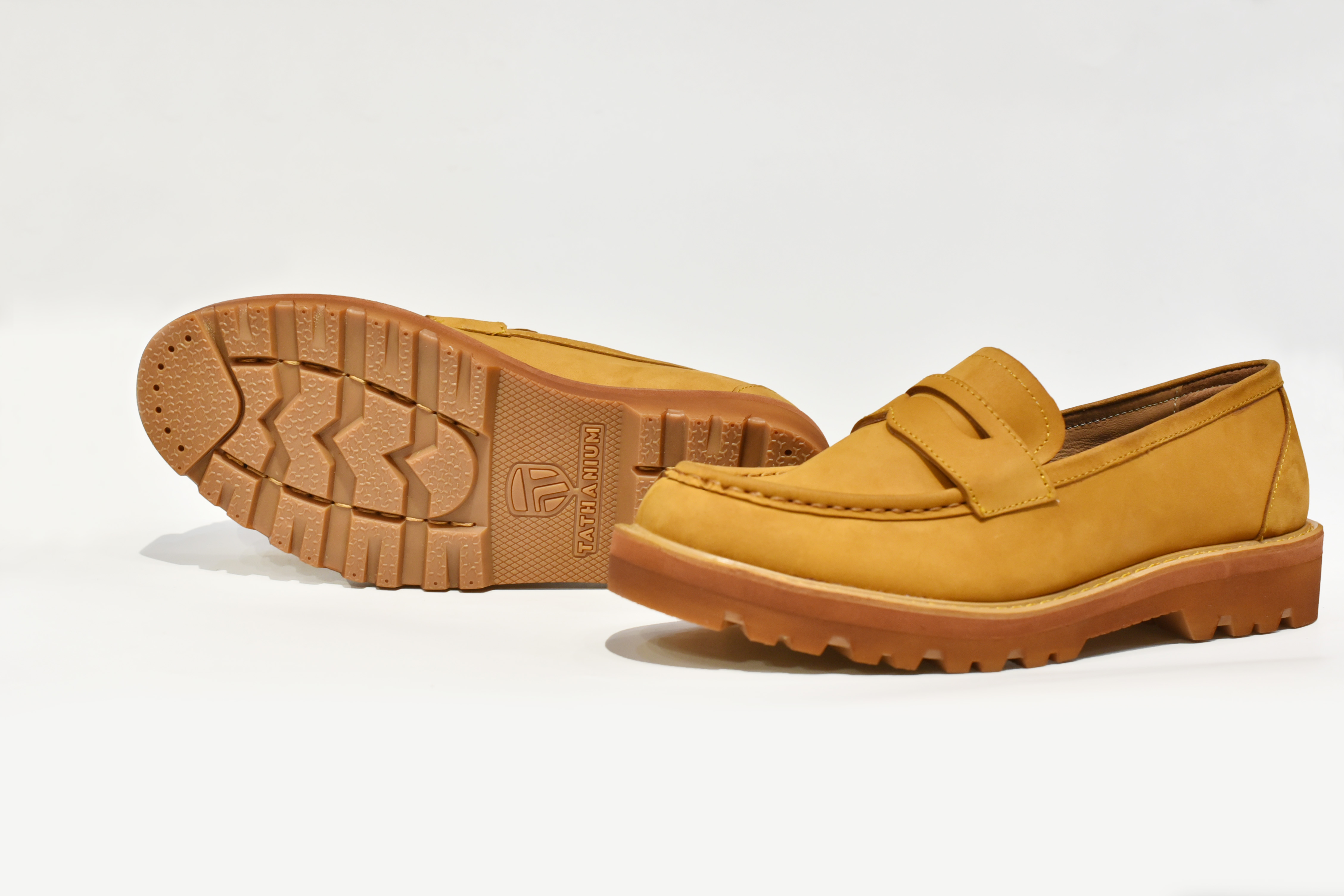[TATHANIUM Footwear] Giày loafer da bò nubuck màu vàng nghệ