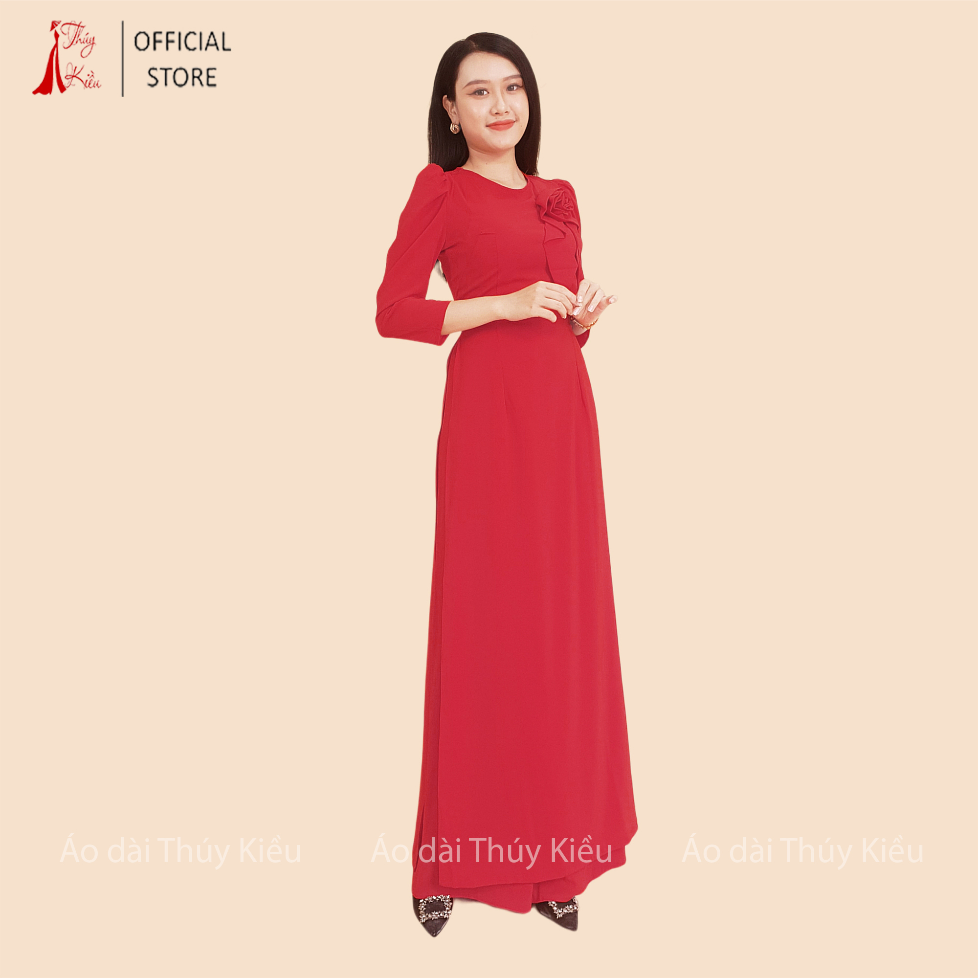 Áo dài trơn lụa Nhật cổ tròn màu đỏ tay bồng A03